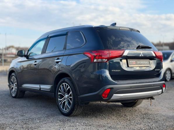 Mitsubishi Outlander III Рестайлинг 2 с пробегом 2017 года, цена 1 665 000 рублей, 161954 км, внедорожник, Автокод Объявления