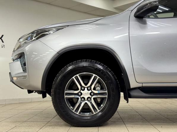 Toyota Fortuner II Рестайлинг с пробегом 2022 года, цена 4 950 000 рублей, 738 км, внедорожник, Автокод Объявления