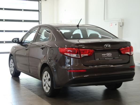 Kia Rio III Рестайлинг с пробегом 2016 года, цена 895 000 рублей, 196143 км, седан, Автокод Объявления