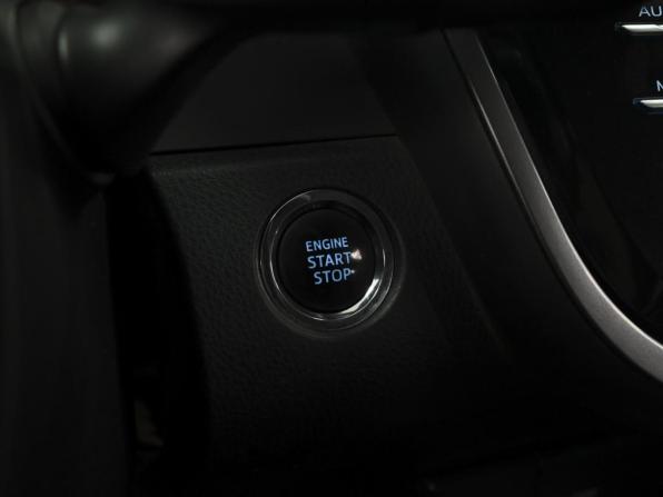 Toyota Camry VIII (XV70) с пробегом 2019 года, цена 2 327 111 рублей, 252377 км, седан, Автокод Объявления