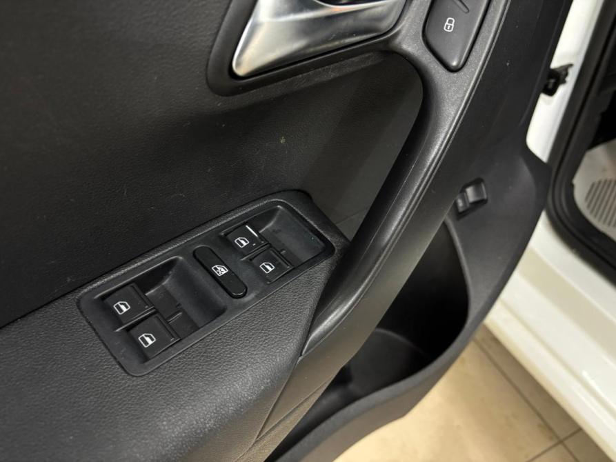 Volkswagen Polo V Рестайлинг Альметьевск  - изображение 8