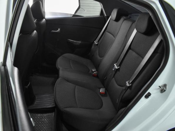 Kia Rio III Рестайлинг с пробегом 2015 года, цена 989 000 рублей, 97188 км, седан, Автокод Объявления