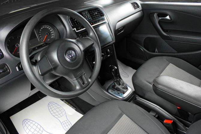 Volkswagen Polo V с пробегом 2012 года, цена 799 000 рублей, 235000 км, седан, Автокод Объявления