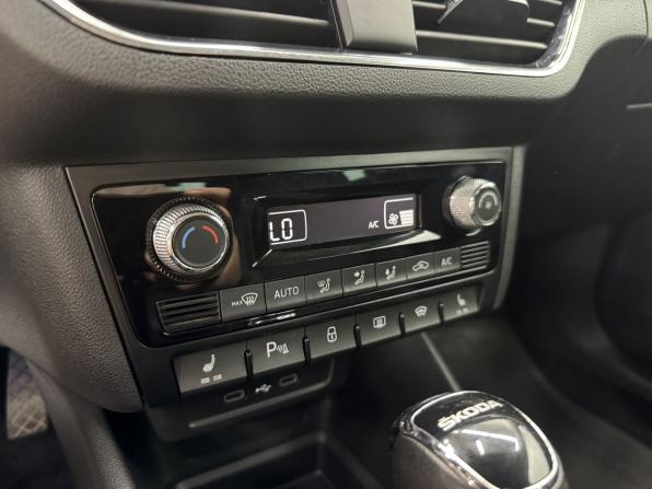 Skoda Rapid II с пробегом 2022 года, цена 1 829 000 рублей, 110163 км, лифтбек, Автокод Объявления