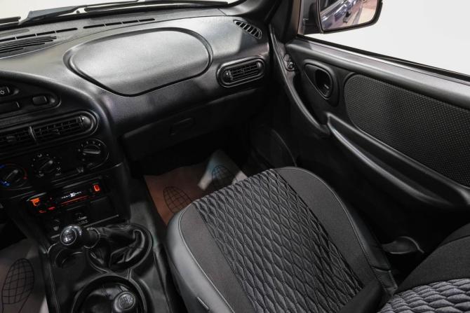 Chevrolet Niva I Рестайлинг с пробегом 2017 года, цена 829 000 рублей, 88000 км, внедорожник, Автокод Объявления