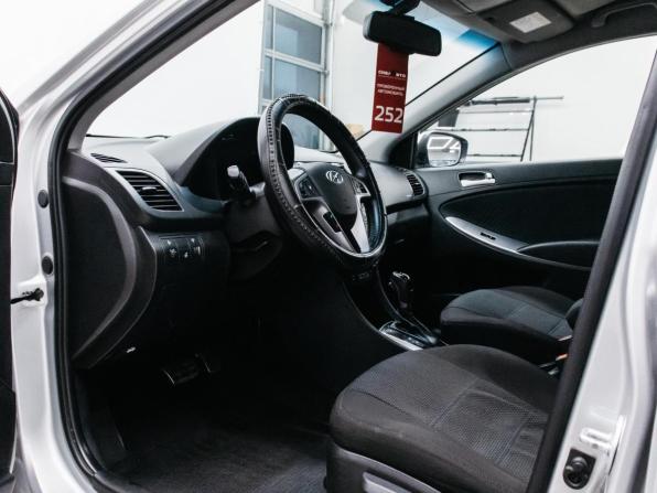 Hyundai Solaris I Рестайлинг с пробегом 2015 года, цена 1 450 000 рублей, 90745 км, седан, Автокод Объявления