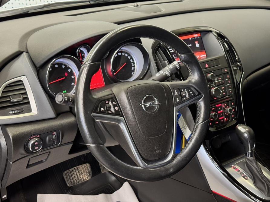 Opel Astra J Рестайлинг Москва  - изображение 13