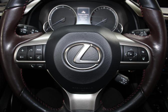Lexus RX IV с пробегом 2017 года, цена 4 100 000 рублей, 51321 км, внедорожник, Автокод Объявления