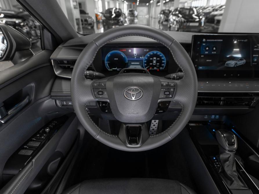 Toyota Camry IX (XV80) China Market Москва  - изображение 11