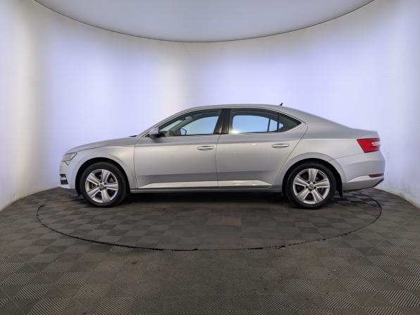 Skoda Superb III Рестайлинг с пробегом 2021 года, цена 2 500 000 рублей, 133030 км, лифтбек, Автокод Объявления