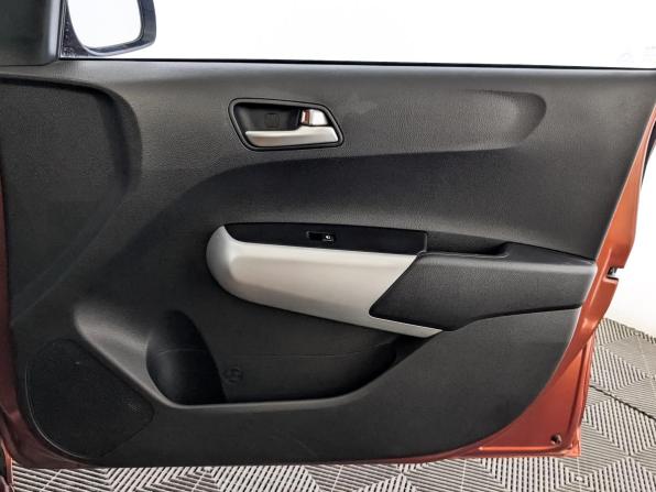 Kia Picanto III с пробегом 2018 года, цена 1 580 000 рублей, 19500 км, хэтчбек, Автокод Объявления