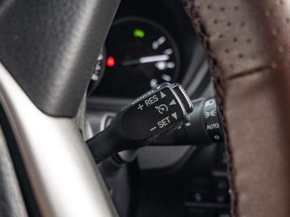 Toyota Esquire I Рестайлинг с пробегом 2019 года, цена 2 899 000 рублей, 74505 км, минивэн, Автокод Объявления