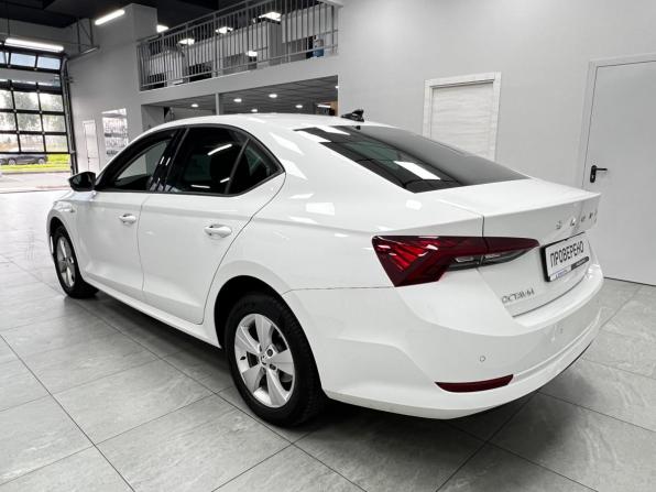 Skoda Octavia IV (A8) с пробегом 2021 года, цена 2 430 000 рублей, 82500 км, лифтбек, Автокод Объявления