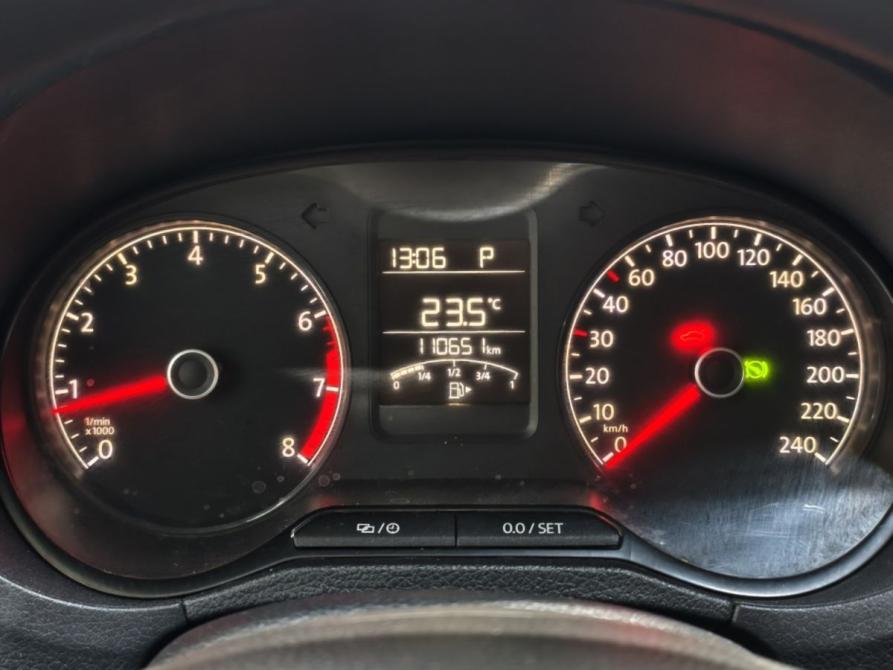 Volkswagen Polo V Рестайлинг Курск  - изображение 10