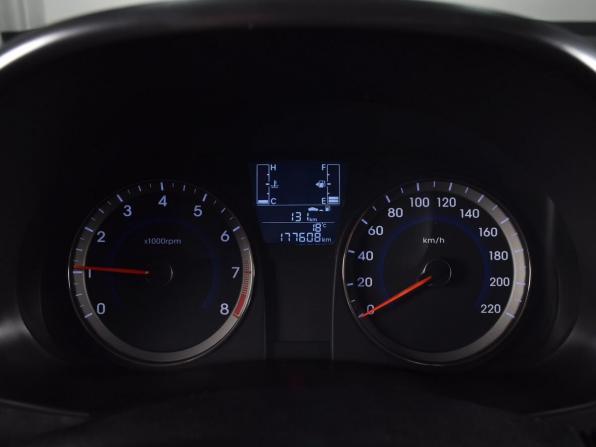 Hyundai Solaris I Рестайлинг с пробегом 2015 года, цена 849 995 рублей, 177608 км, хэтчбек, Автокод Объявления