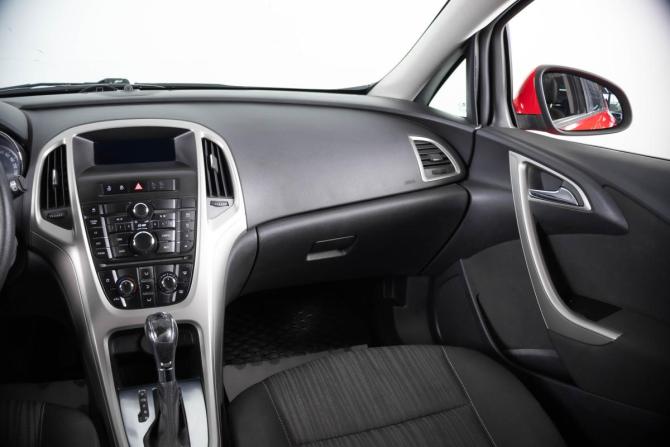 Opel Astra J с пробегом 2011 года, цена 749 000 рублей, 160000 км, хэтчбек, Автокод Объявления