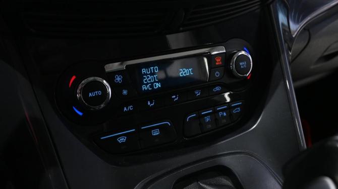 Ford Kuga II с пробегом 2013 года, цена 1 125 000 рублей, 156290 км, внедорожник, Автокод Объявления