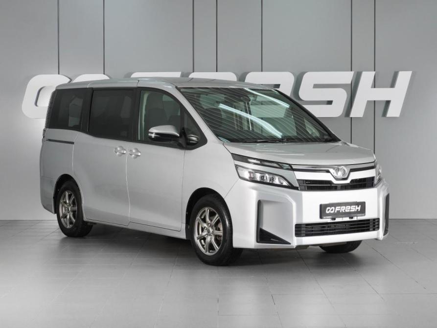 Toyota Voxy III (R80) Рестайлинг Минеральные Воды  - изображение 1