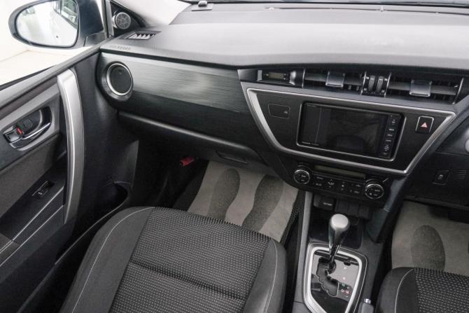 Toyota Auris II с пробегом 2012 года, цена 1 149 000 рублей, 71400 км, хэтчбек, Автокод Объявления