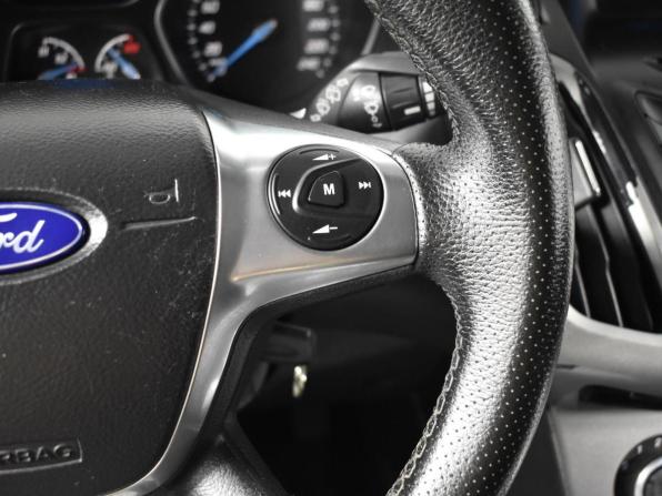 Ford Focus III с пробегом 2014 года, цена 637 100 рублей, 242737 км, хэтчбек, Автокод Объявления