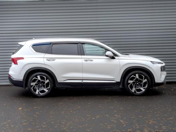 Hyundai Santa Fe IV Рестайлинг с пробегом 2022 года, цена 3 890 000 рублей, 28562 км, внедорожник, Автокод Объявления