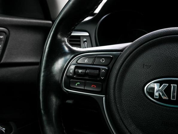 Kia Optima IV с пробегом 2017 года, цена 2 039 000 рублей, 68106 км, седан, Автокод Объявления