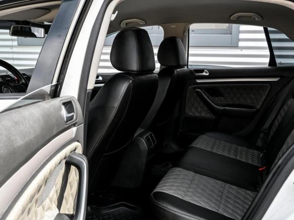 Volkswagen Jetta V с пробегом 2010 года, цена 679 000 рублей, 308824 км, седан, Автокод Объявления