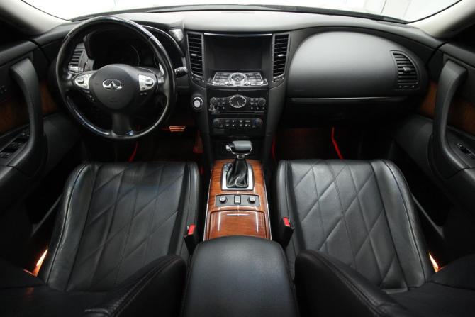 Infiniti QX70 с пробегом 2014 года, цена 2 800 000 рублей, 77829 км, внедорожник, Автокод Объявления