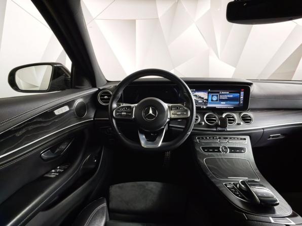 Mercedes-Benz E-Класс V (W213 S213 C238) с пробегом 2019 года, цена 3 331 000 рублей, 117262 км, седан, Автокод Объявления