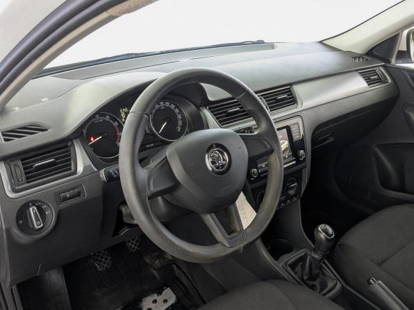 Skoda Rapid I Рестайлинг с пробегом 2019 года, цена 950 000 рублей, 128043 км, лифтбек, Автокод Объявления