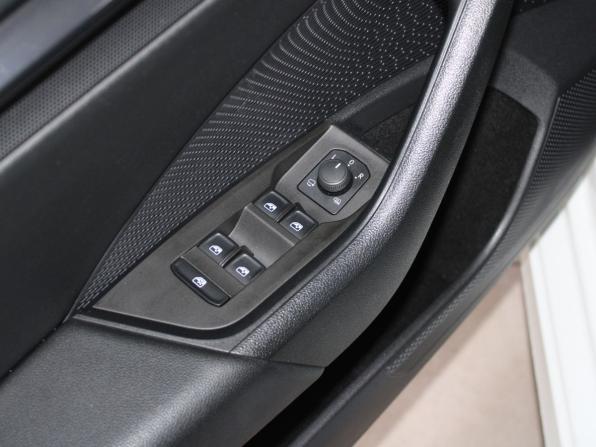 Skoda Octavia IV (A8) с пробегом 2021 года, цена 2 279 900 рублей, 115480 км, лифтбек, Автокод Объявления