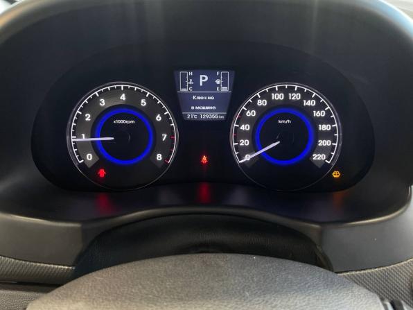 Hyundai Solaris I Рестайлинг с пробегом 2014 года, цена 1 029 900 рублей, 129000 км, седан, Автокод Объявления