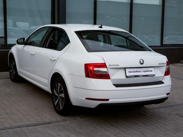 Skoda Octavia III (A7) Рестайлинг с пробегом 2018 года, цена 1 645 000 рублей, 157058 км, лифтбек, Автокод Объявления