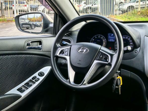 Hyundai Solaris I с пробегом 2011 года, цена 560 000 рублей, 221909 км, седан, Автокод Объявления
