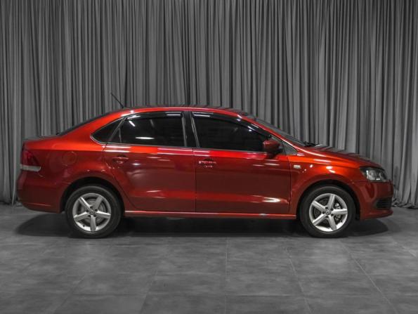 Volkswagen Polo V с пробегом 2014 года, цена 929 000 рублей, 134961 км, седан, Автокод Объявления