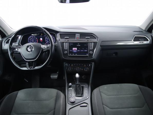 Volkswagen Tiguan II с пробегом 2017 года, цена 2 180 000 рублей, 199668 км, внедорожник, Автокод Объявления
