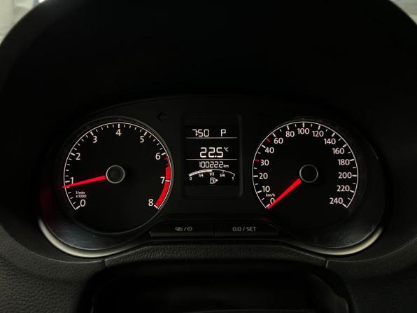 Volkswagen Polo V Рестайлинг с пробегом 2020 года, цена 1 450 000 рублей, 100220 км, седан, Автокод Объявления