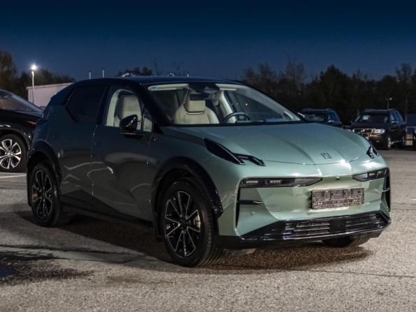 Zeekr X I с пробегом 2023 года, цена 4 098 000 рублей, 45000 км, внедорожник, Автокод Объявления