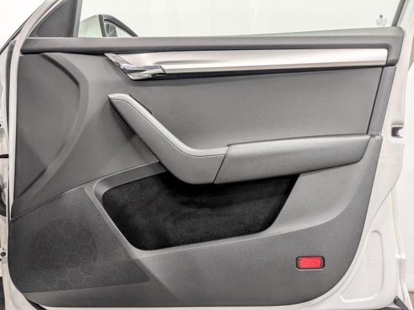 Skoda Octavia III (A7) Рестайлинг с пробегом 2019 года, цена 1 630 000 рублей, 117548 км, лифтбек, Автокод Объявления