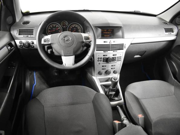 Opel Astra H Рестайлинг с пробегом 2012 года, цена 398 100 рублей, 360712 км, седан, Автокод Объявления
