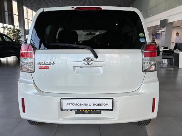 Toyota Spade с пробегом 2016 года, цена 899 000 рублей, 120371 км, минивэн, Автокод Объявления