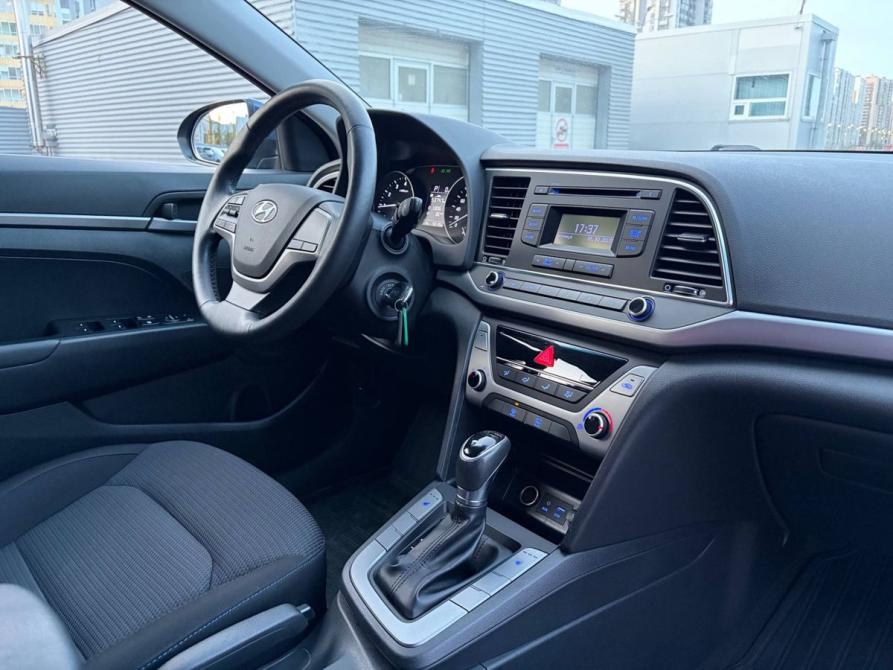 Hyundai Elantra VI (AD) Санкт-Петербург  - изображение 10