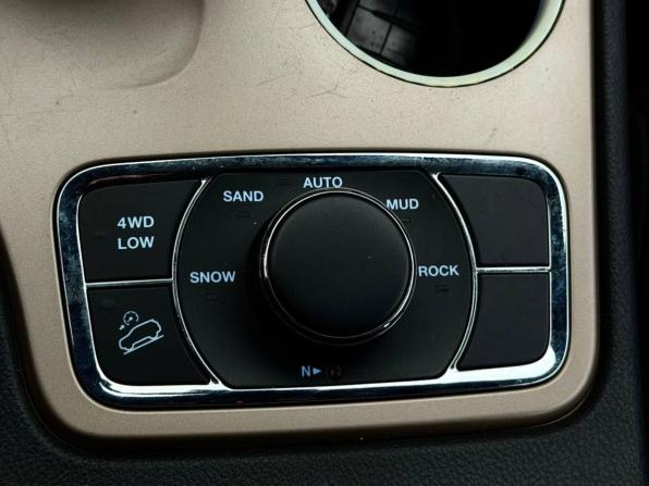 Jeep Grand Cherokee IV (WK2) Рестайлинг с пробегом 2013 года, цена 2 399 000 рублей, 126357 км, внедорожник, Автокод Объявления