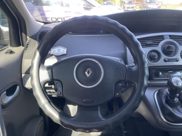 Renault Scenic II Рестайлинг с пробегом 2008 года, цена 510 000 рублей, 353713 км, компактвэн, Автокод Объявления