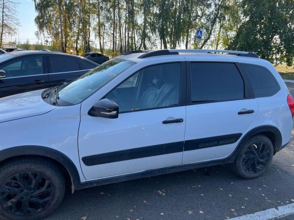Lada (ВАЗ) Granta I Рестайлинг с пробегом 2023 года, цена 900 000 рублей, 23584 км, универсал, Автокод Объявления