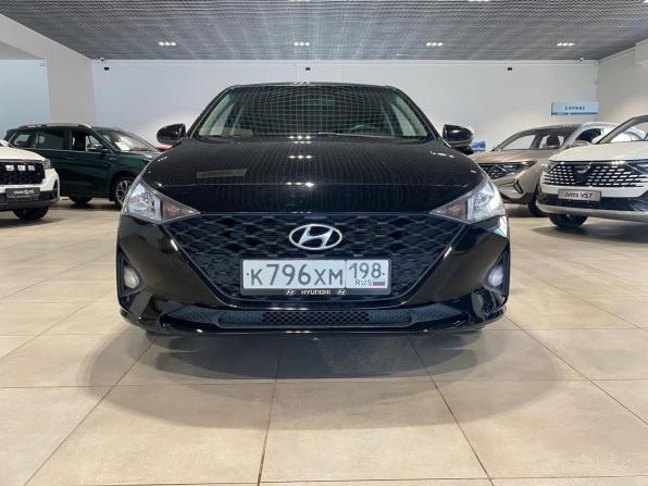 Hyundai Solaris II Рестайлинг с пробегом 2021 года, цена 1 299 000 рублей, 113000 км, седан, Автокод Объявления