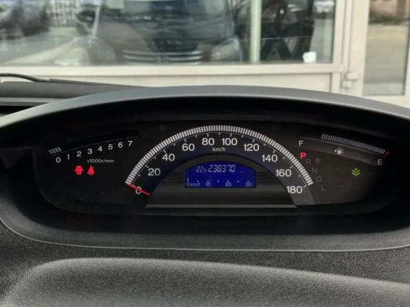 Honda Freed I с пробегом 2011 года, цена 820 000 рублей, 238369 км, компактвэн, Автокод Объявления