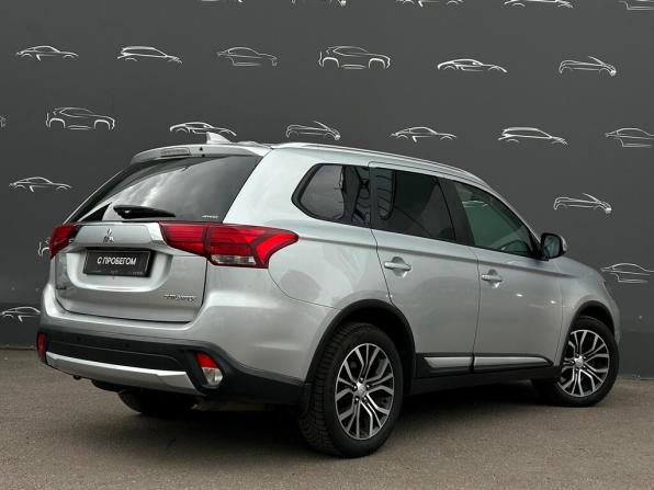 Mitsubishi Outlander III Рестайлинг 2 с пробегом 2018 года, цена 1 922 500 рублей, 164156 км, внедорожник, Автокод Объявления
