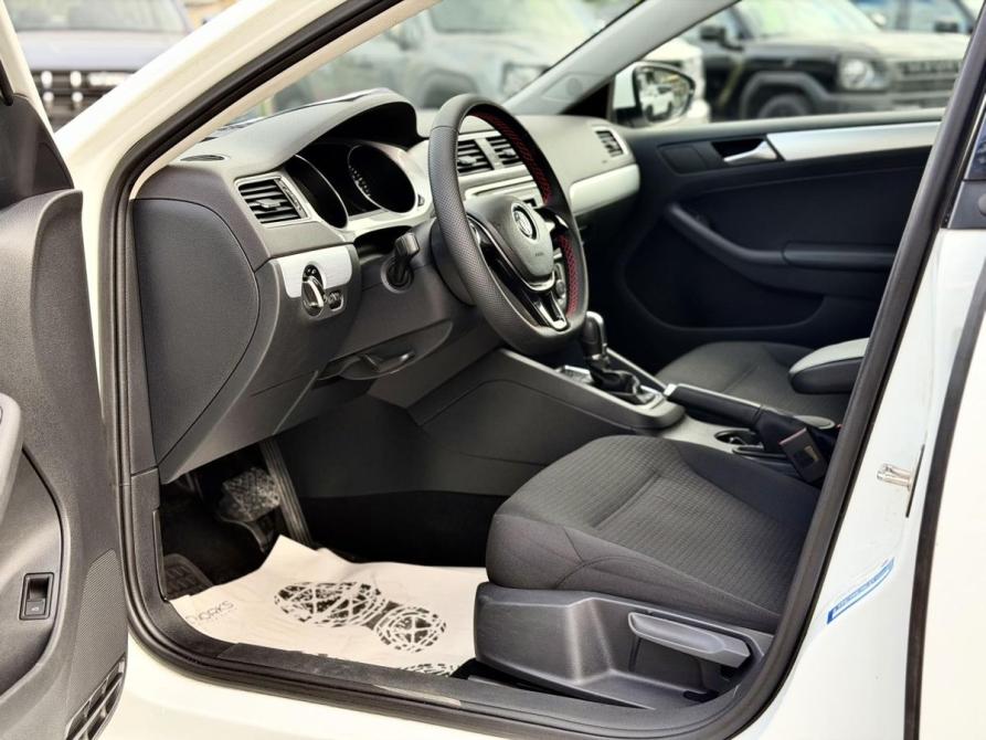 Volkswagen Jetta VI Рестайлинг Тула  - изображение 11