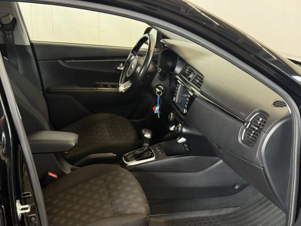 Kia Rio IV с пробегом 2019 года, цена 1 520 000 рублей, 98380 км, хэтчбек, Автокод Объявления